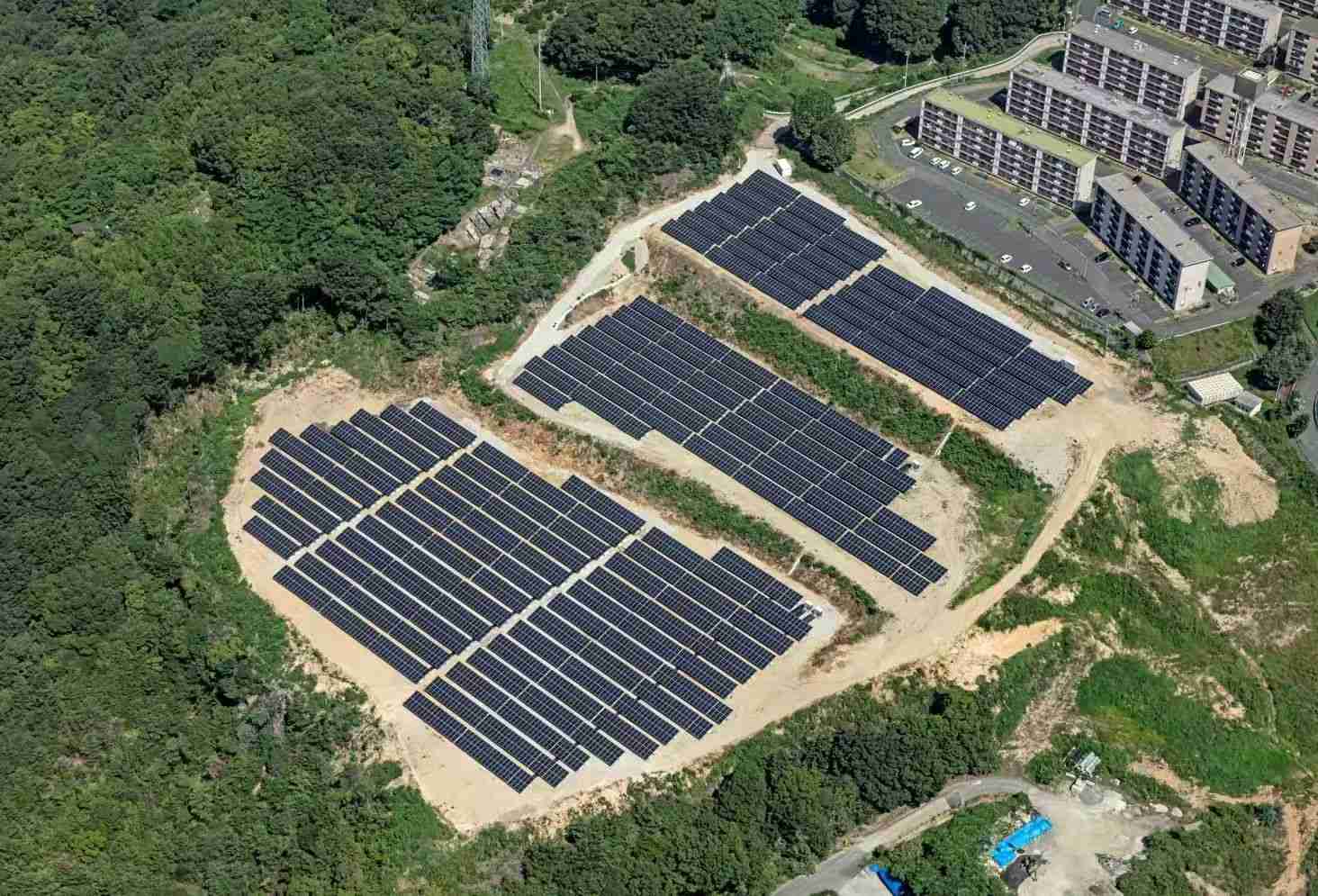 Solar pv module mounting structure