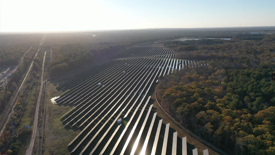Η αεροφωτογράφηση του ηλιακού σταθμού με drone είναι τόσο εντυπωσιακή!